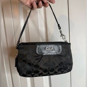 Coach black brown Signature jacquard fabric wristlet with hangtag purse. FLAW